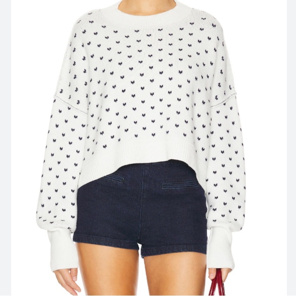 NWT! Free People Easy Street White and navy Patterned crop Sweater